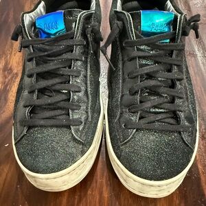 P448 Black Glitter Low-Top Sneakers with Iridescent Blue Tongue